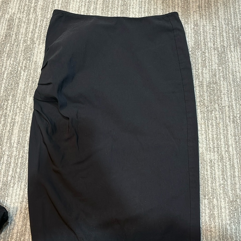 Black straight skirt!